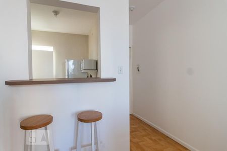Sala de apartamento para alugar com 2 quartos, 83m² em Auxiliadora, Porto Alegre