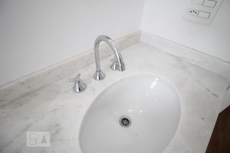 Suíte de apartamento para alugar com 2 quartos, 67m² em Brooklin Paulista, São Paulo