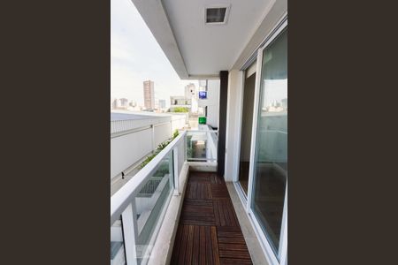 Varanda de kitnet/studio para alugar com 0 quarto, 30m² em Perdizes, São Paulo