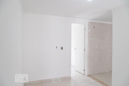 Sala de apartamento para alugar com 2 quartos, 50m² em Conjunto Residencial José Bonifácio, São Paulo