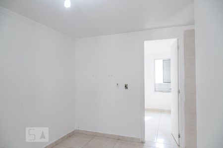 Sala de apartamento para alugar com 2 quartos, 50m² em Conjunto Residencial José Bonifácio, São Paulo