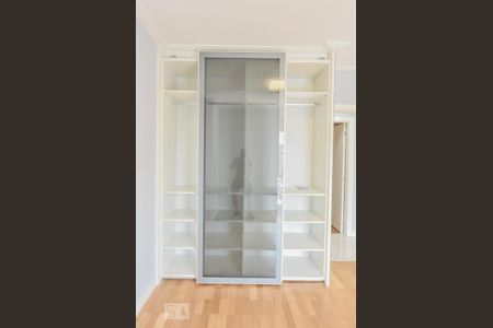 Apartamento para alugar com 100m², 3 quartos e 1 vagaQuarto 02
