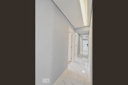 Corredor de apartamento para alugar com 3 quartos, 100m² em Jardim das Acácias, São Paulo