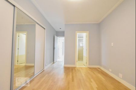 Suíte 01 de apartamento para alugar com 3 quartos, 100m² em Jardim das Acácias, São Paulo