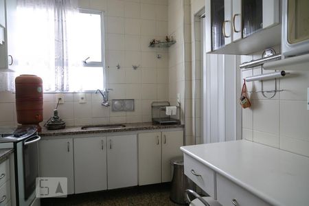 Apartamento para alugar com 93m², 3 quartos e 2 vagascozinha