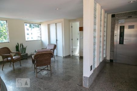 Apartamento para alugar com 93m², 3 quartos e 2 vagasHall