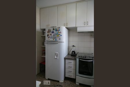 Apartamento para alugar com 93m², 3 quartos e 2 vagascozinha