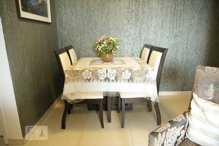 Mesa de jantar Sala de apartamento para alugar com 2 quartos, 46m² em Liberdade, São Paulo