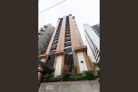 Apartamento à venda com 35m², 1 quarto e 1 vagaFachada