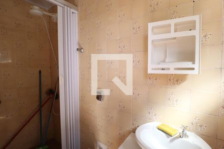 Casa à venda com 320m², 4 quartos e 2 vagasBanheiro de serviço