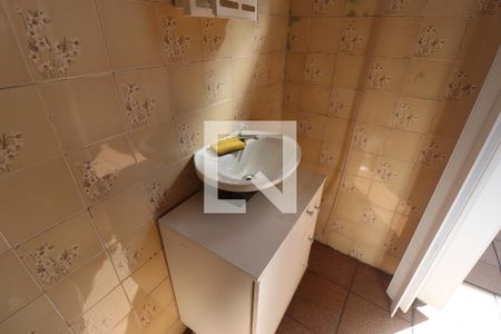 Casa à venda com 320m², 4 quartos e 2 vagasBanheiro de serviço
