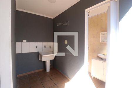 Casa à venda com 320m², 4 quartos e 2 vagasÁrea de Serviço