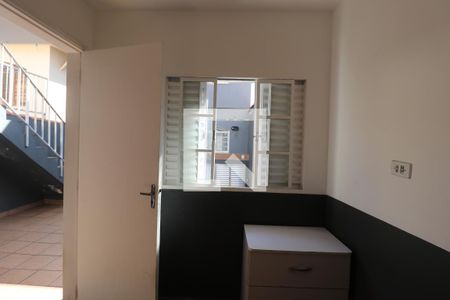 Casa à venda com 320m², 4 quartos e 2 vagasQuarto de Serviço