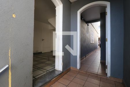 Casa à venda com 320m², 4 quartos e 2 vagasEntrada