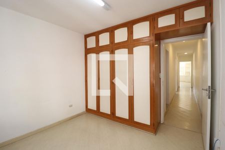Casa à venda com 320m², 4 quartos e 2 vagasQuarto 2