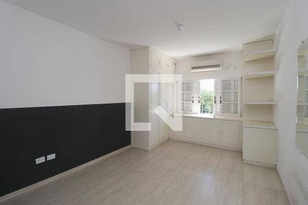 Casa à venda com 320m², 4 quartos e 2 vagasQuarto 3 - Suíte