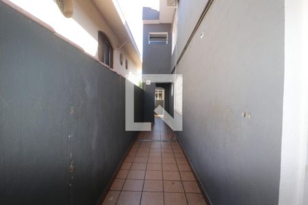 Casa à venda com 320m², 4 quartos e 2 vagasCorredor