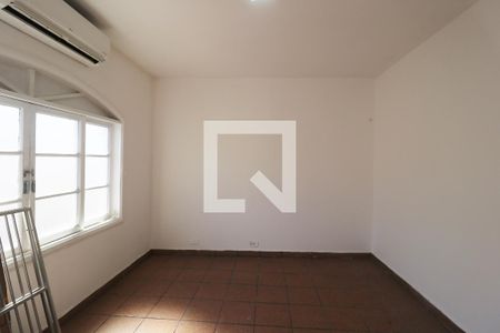 Casa à venda com 320m², 4 quartos e 2 vagasQuarto 4