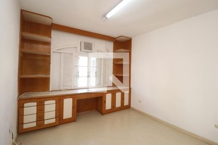 Casa à venda com 320m², 4 quartos e 2 vagasQuarto 2