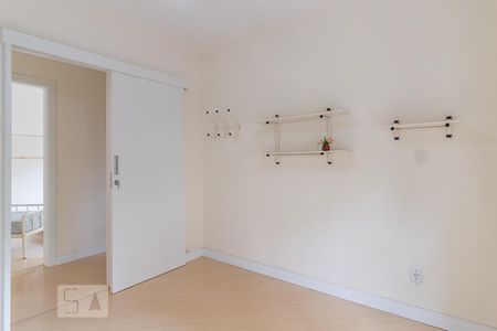 Apartamento à venda com 79m², 2 quartos e 1 vagaDormitório 2