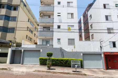 Apartamento à venda com 90m², 3 quartos e 2 vagasFachada