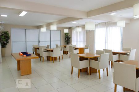 Apartamento para alugar com 45m², 2 quartos e 1 vagaÁrea comum