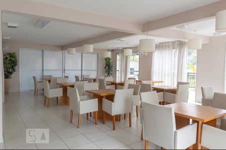 Apartamento para alugar com 45m², 2 quartos e 1 vagaÁrea comum