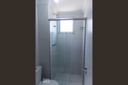 Banheiro de apartamento para alugar com 2 quartos, 45m² em Centro, Diadema