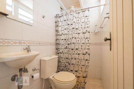 Casa à venda com 100m², 2 quartos e 1 vaga Casa à venda com 100m², 2 quartos e 1 vagaBanheiro de Serviço