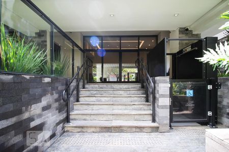 Studio para alugar com 38m², 1 quarto e 1 vagaEntrada