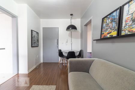 Sala de apartamento à venda com 1 quarto, 42m² em Petrópolis, Porto Alegre