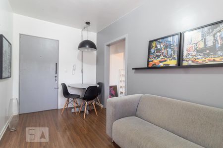 Sala de apartamento à venda com 1 quarto, 42m² em Petrópolis, Porto Alegre