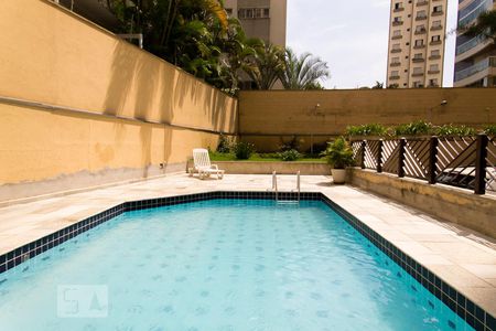 Apartamento para alugar com 60m², 2 quartos e 1 vagaÁrea comum - Piscina