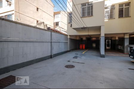 Apartamento à venda com 75m², 2 quartos e 1 vagaÁrea externa