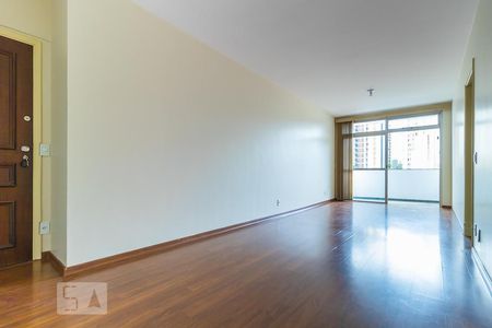 Sala de apartamento à venda com 2 quartos, 90m² em Vila Itapura, Campinas