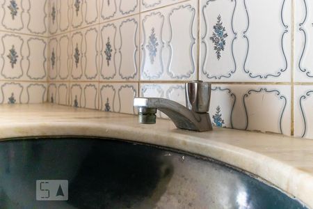 Apartamento à venda com 90m², 2 quartos e 1 vagaBanheiro da suíte - Torneira