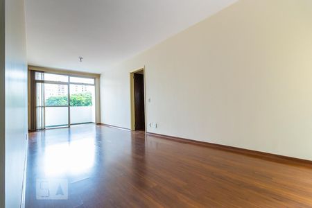 Sala de apartamento à venda com 2 quartos, 90m² em Vila Itapura, Campinas