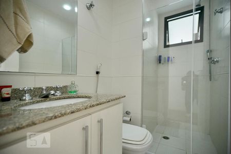 Apartamento para alugar com 74m², 3 quartos e 2 vagasBanheiro