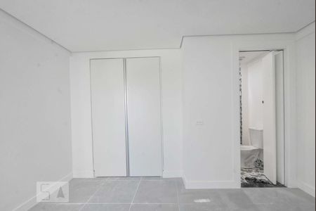 Apartamento para alugar com 100m², 2 quartos e 1 vagaSuíte 01