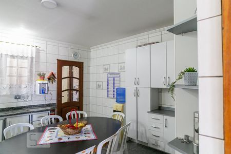 Casa de condomínio à venda com 220m², 3 quartos e 2 vagasCozinha