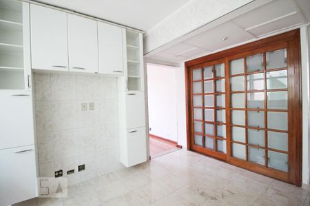Apartamento à venda com 68m², 2 quartos e sem vaga Apartamento à venda com 68m², 2 quartos e sem vagaCozinha
