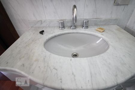 Apartamento à venda com 68m², 2 quartos e sem vaga Apartamento à venda com 68m², 2 quartos e sem vagaBanheiro