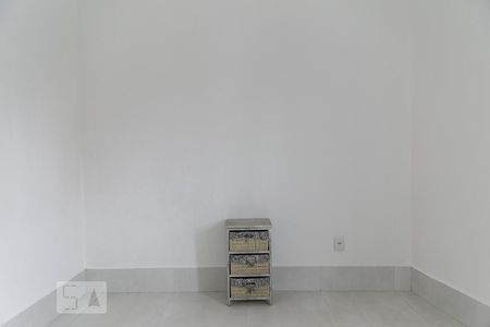 Quarto de apartamento para alugar com 1 quarto, 55m² em Encruzilhada, Santos