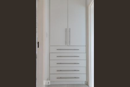 Apartamento para alugar com 55m², 1 quarto e 1 vagaArmário