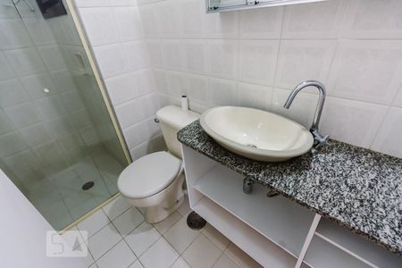 Banheiro de apartamento para alugar com 1 quarto, 35m² em Santa Cecília, São Paulo