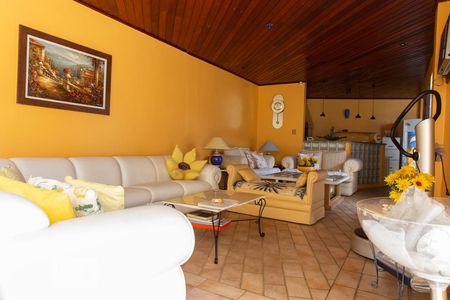 Casa à venda com 550m², 4 quartos e 4 vagas Casa à venda com 550m², 4 quartos e 4 vagasSala 3