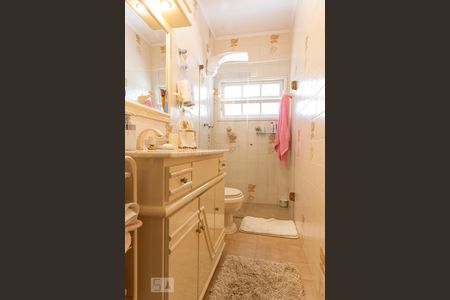 Casa à venda com 550m², 4 quartos e 4 vagas Casa à venda com 550m², 4 quartos e 4 vagasBanheiro 2