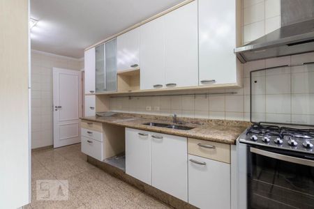 Apartamento à venda com 126m², 2 quartos e 3 vagas Apartamento à venda com 126m², 2 quartos e 3 vagasCozinha