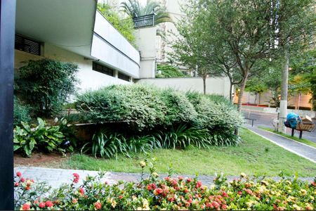 Apartamento à venda com 126m², 2 quartos e 3 vagas Apartamento à venda com 126m², 2 quartos e 3 vagasÁrea comum