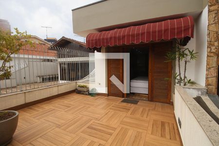 Casa à venda com 200m², 3 quartos e 4 vagasSacada Quarto Suíte